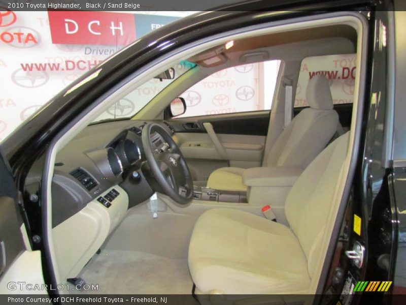 Black / Sand Beige 2010 Toyota Highlander