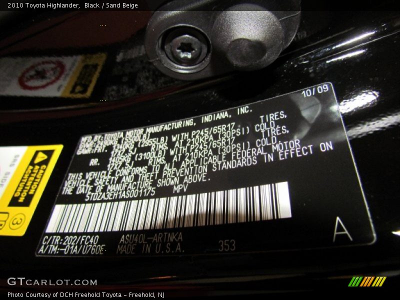 Black / Sand Beige 2010 Toyota Highlander