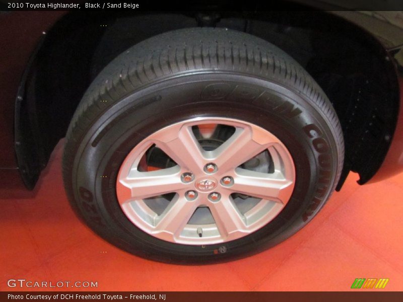 Black / Sand Beige 2010 Toyota Highlander