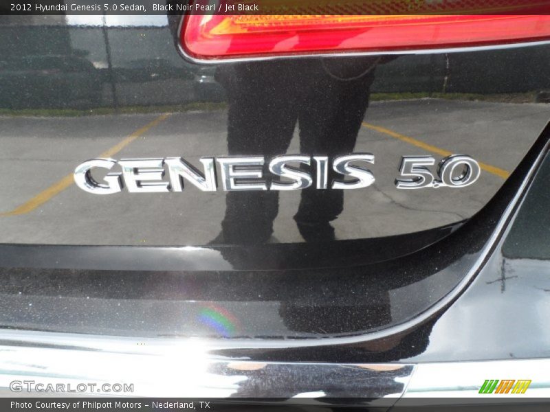  2012 Genesis 5.0 Sedan Logo