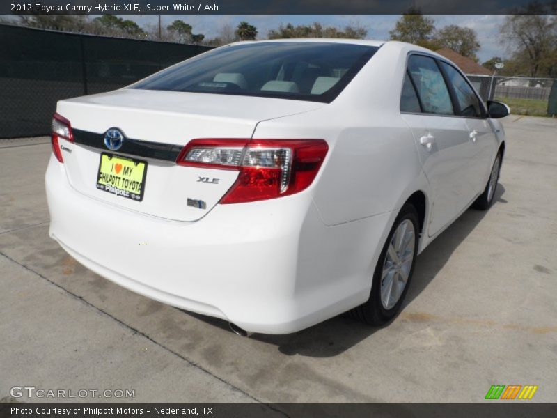 Super White / Ash 2012 Toyota Camry Hybrid XLE