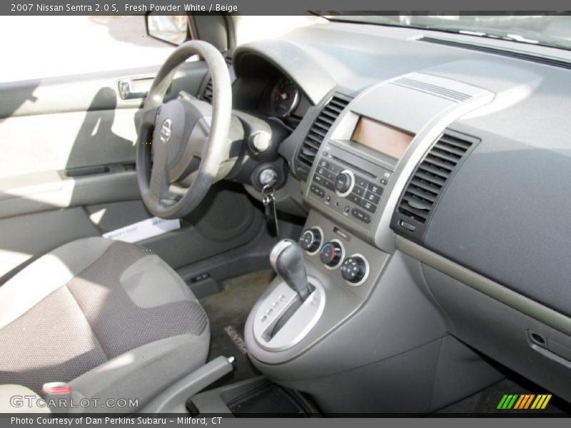 Fresh Powder White / Beige 2007 Nissan Sentra 2.0 S