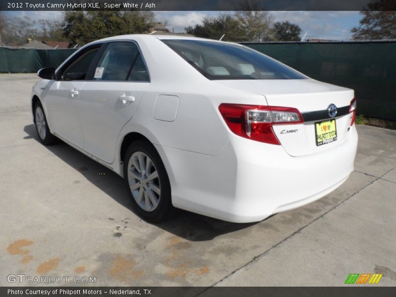Super White / Ash 2012 Toyota Camry Hybrid XLE