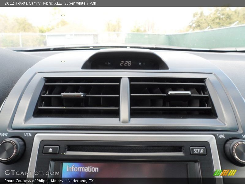 Super White / Ash 2012 Toyota Camry Hybrid XLE