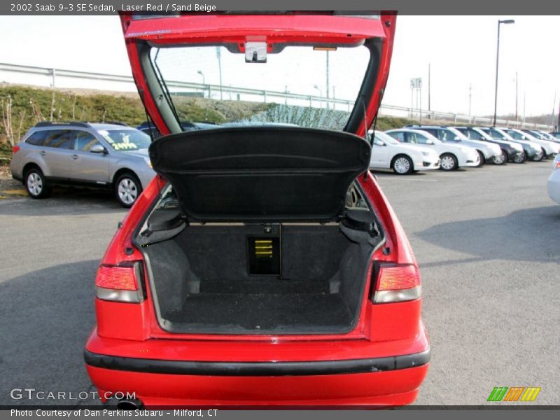 Laser Red / Sand Beige 2002 Saab 9-3 SE Sedan