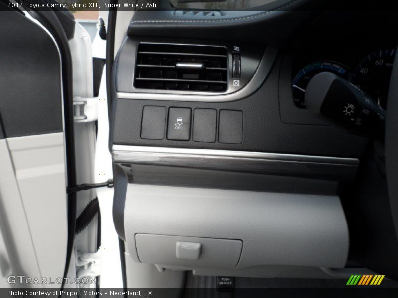 Super White / Ash 2012 Toyota Camry Hybrid XLE