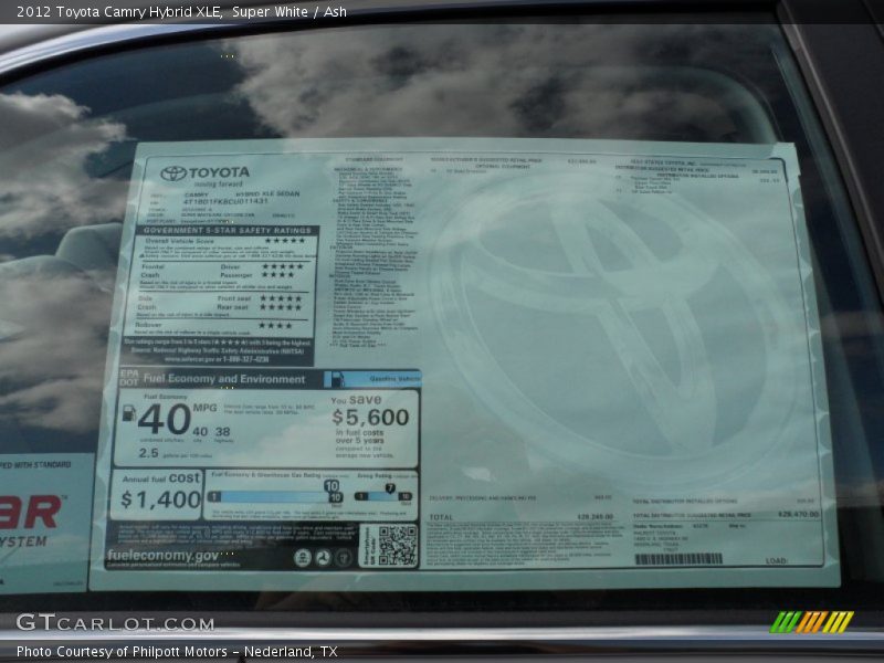 Super White / Ash 2012 Toyota Camry Hybrid XLE