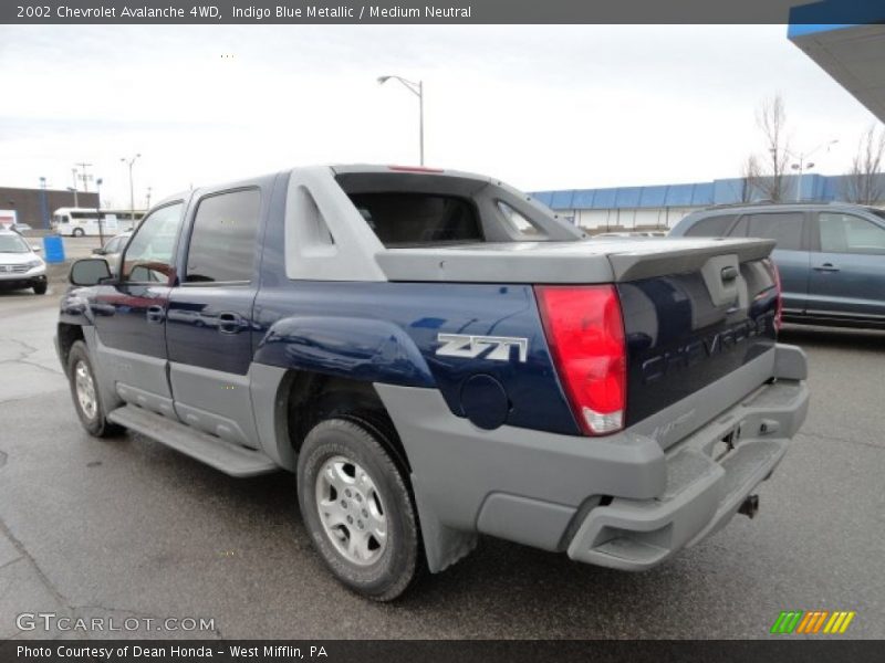 Indigo Blue Metallic / Medium Neutral 2002 Chevrolet Avalanche 4WD