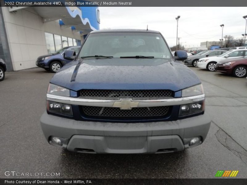 Indigo Blue Metallic / Medium Neutral 2002 Chevrolet Avalanche 4WD