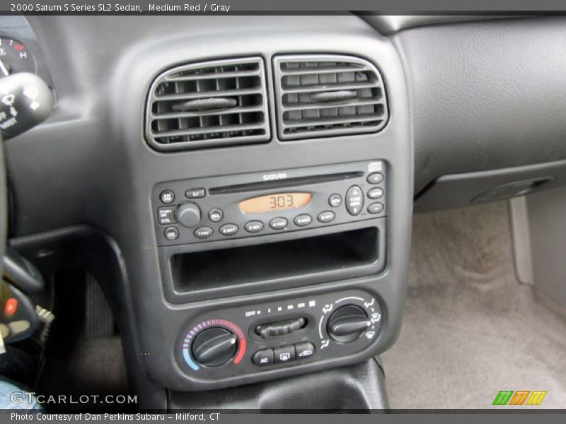 Medium Red / Gray 2000 Saturn S Series SL2 Sedan