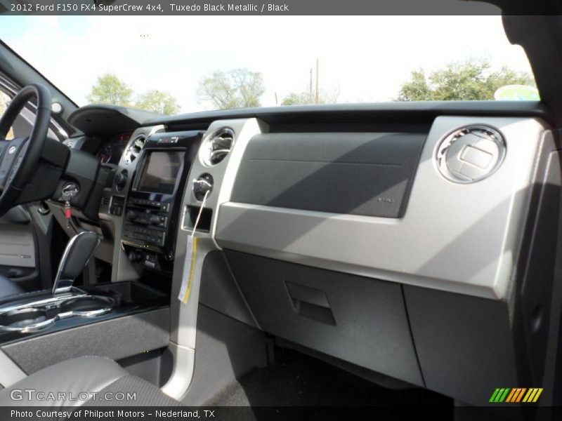 Tuxedo Black Metallic / Black 2012 Ford F150 FX4 SuperCrew 4x4