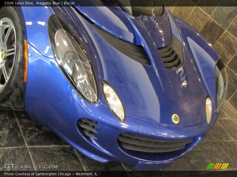 Magnetic Blue / Biscuit 2006 Lotus Elise