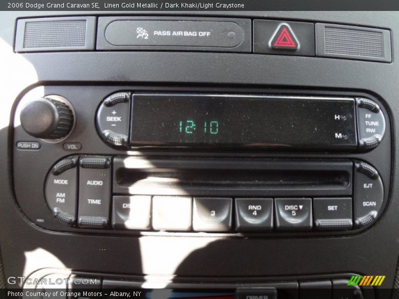 Linen Gold Metallic / Dark Khaki/Light Graystone 2006 Dodge Grand Caravan SE