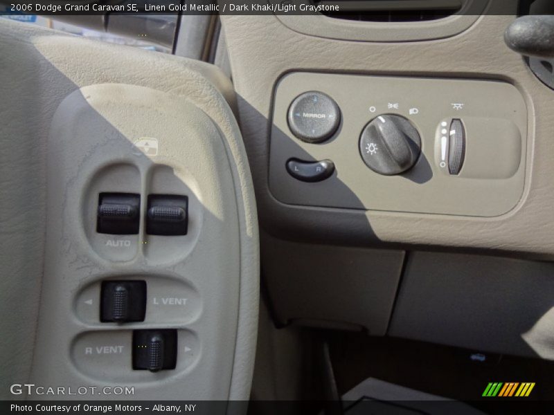 Linen Gold Metallic / Dark Khaki/Light Graystone 2006 Dodge Grand Caravan SE