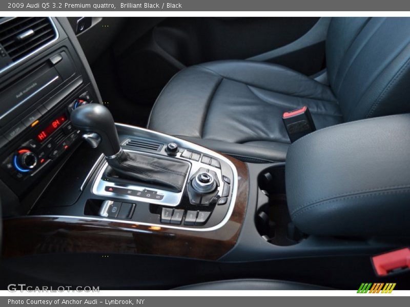 Brilliant Black / Black 2009 Audi Q5 3.2 Premium quattro