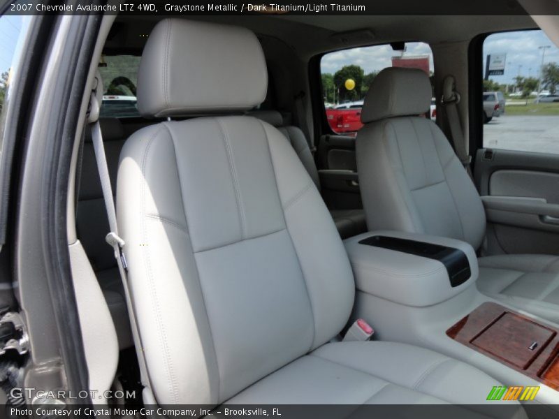 Graystone Metallic / Dark Titanium/Light Titanium 2007 Chevrolet Avalanche LTZ 4WD