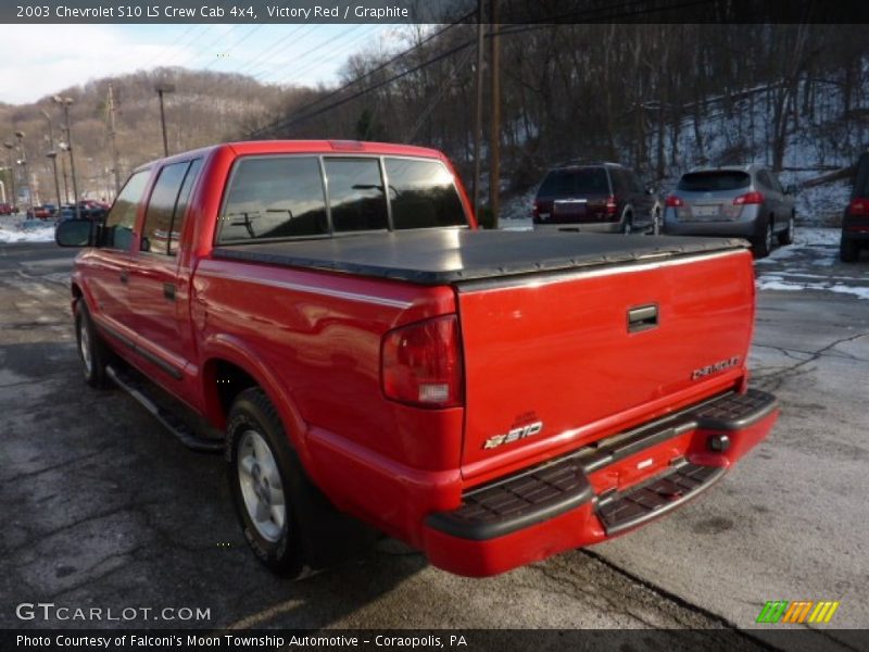 Victory Red / Graphite 2003 Chevrolet S10 LS Crew Cab 4x4