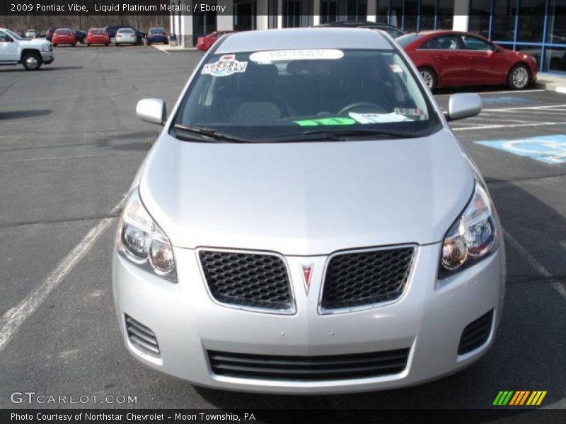 Liquid Platinum Metallic / Ebony 2009 Pontiac Vibe