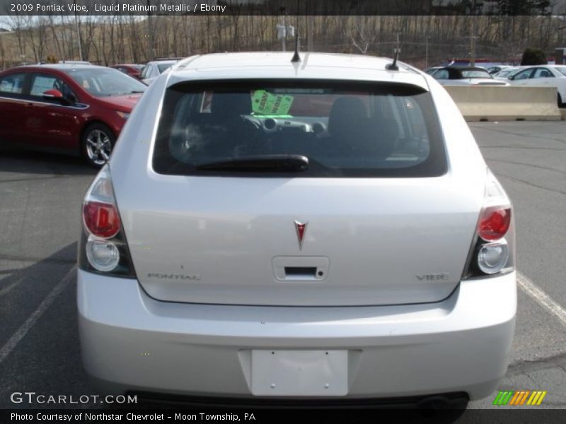 Liquid Platinum Metallic / Ebony 2009 Pontiac Vibe