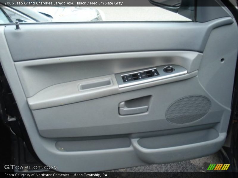 Black / Medium Slate Gray 2006 Jeep Grand Cherokee Laredo 4x4