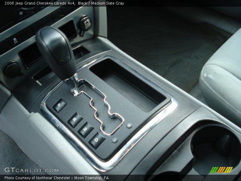 Black / Medium Slate Gray 2006 Jeep Grand Cherokee Laredo 4x4