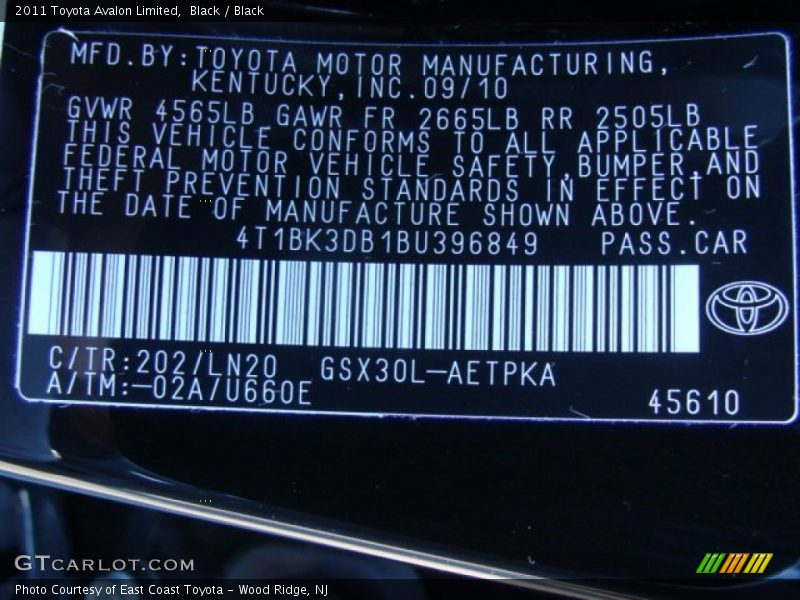 Black / Black 2011 Toyota Avalon Limited