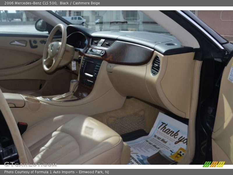 Black / Cashmere Beige 2006 Mercedes-Benz CLS 500
