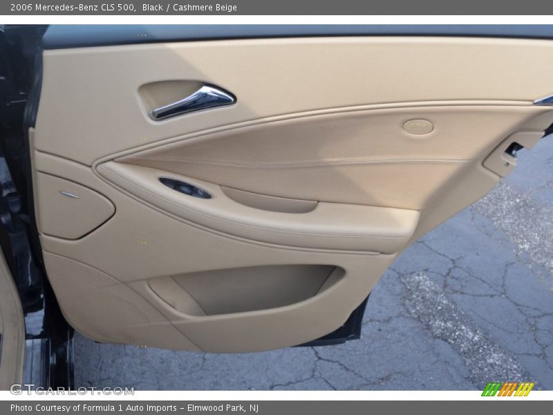 Black / Cashmere Beige 2006 Mercedes-Benz CLS 500