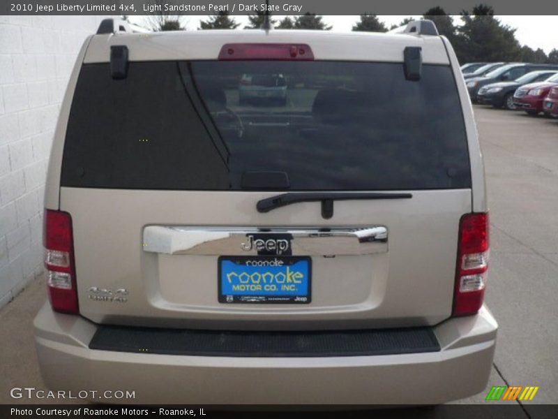 Light Sandstone Pearl / Dark Slate Gray 2010 Jeep Liberty Limited 4x4