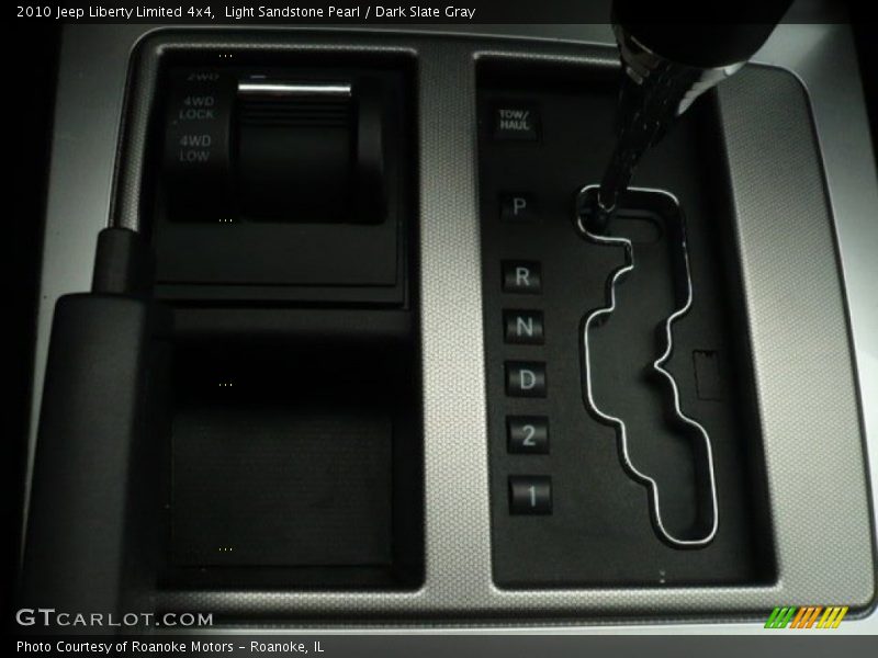 Light Sandstone Pearl / Dark Slate Gray 2010 Jeep Liberty Limited 4x4