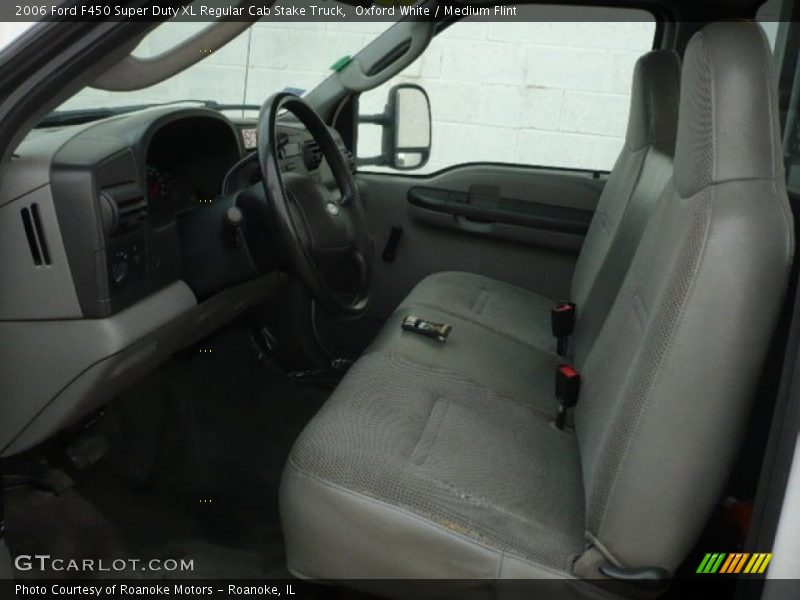 Oxford White / Medium Flint 2006 Ford F450 Super Duty XL Regular Cab Stake Truck