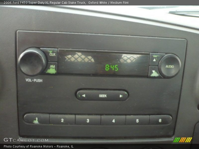 Oxford White / Medium Flint 2006 Ford F450 Super Duty XL Regular Cab Stake Truck