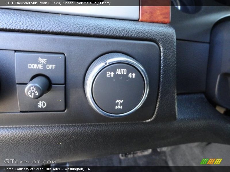 Sheer Silver Metallic / Ebony 2011 Chevrolet Suburban LT 4x4