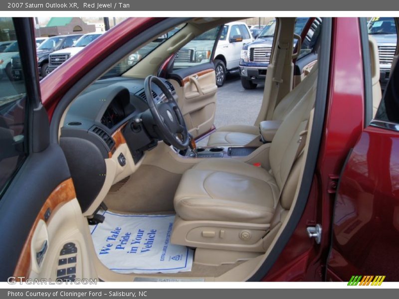 Red Jewel / Tan 2007 Saturn Outlook XR