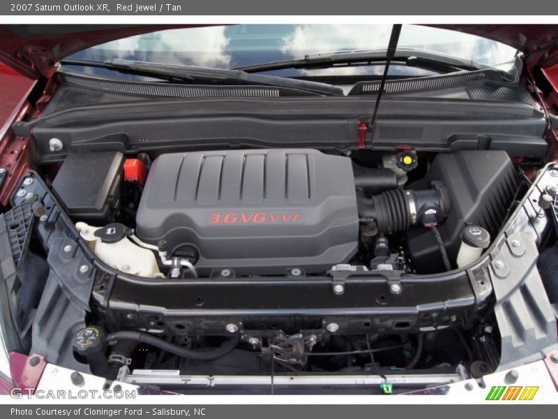 Red Jewel / Tan 2007 Saturn Outlook XR