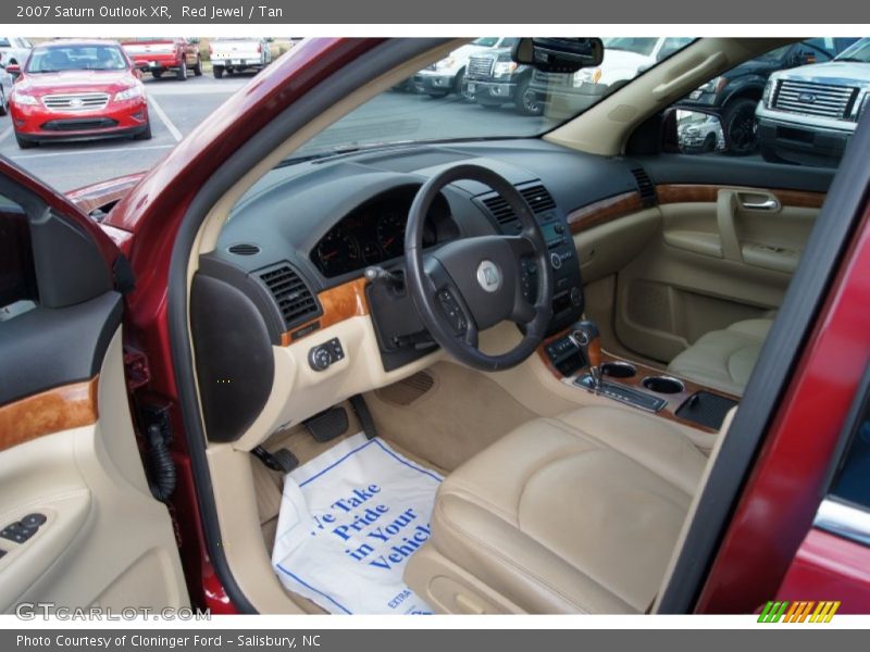 Red Jewel / Tan 2007 Saturn Outlook XR