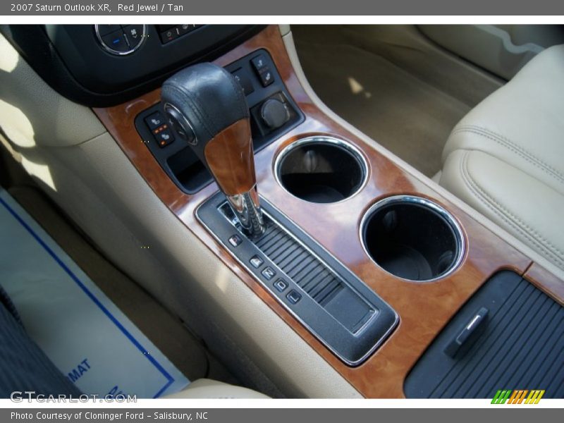 Red Jewel / Tan 2007 Saturn Outlook XR