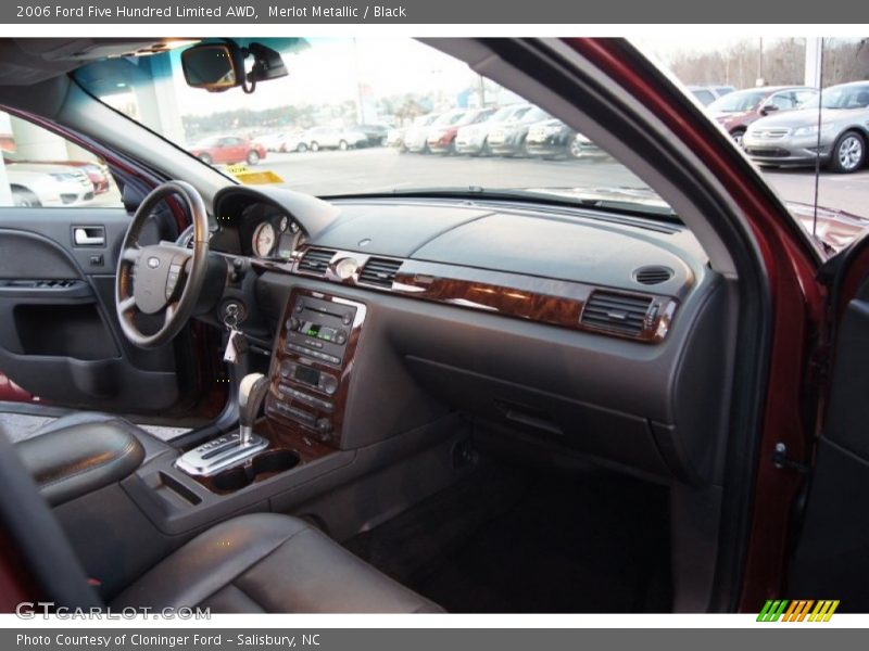 Merlot Metallic / Black 2006 Ford Five Hundred Limited AWD