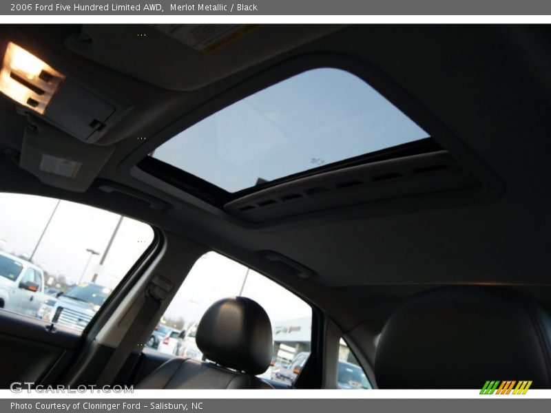 Merlot Metallic / Black 2006 Ford Five Hundred Limited AWD