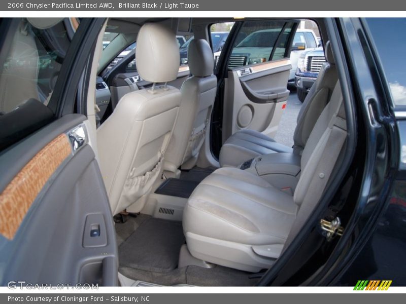 Brilliant Black / Light Taupe 2006 Chrysler Pacifica Limited AWD