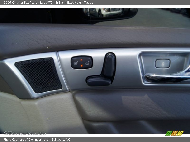 Brilliant Black / Light Taupe 2006 Chrysler Pacifica Limited AWD
