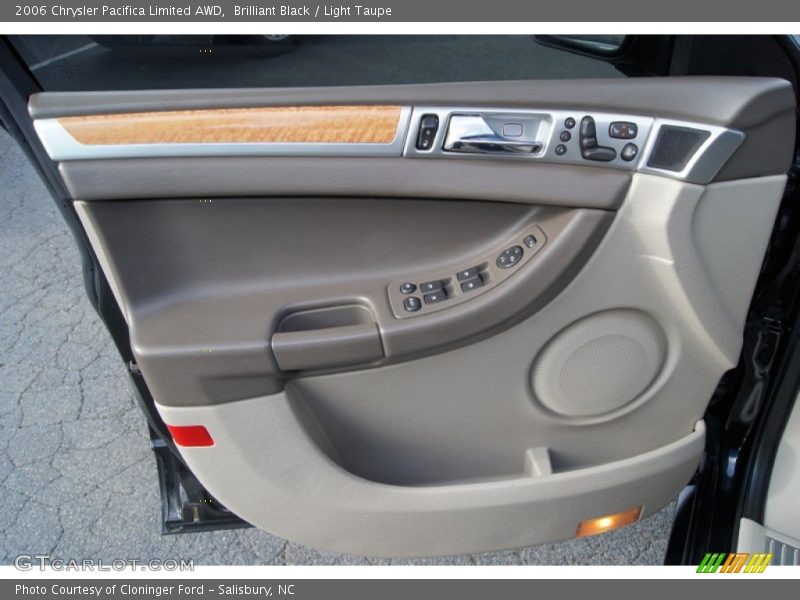 Brilliant Black / Light Taupe 2006 Chrysler Pacifica Limited AWD