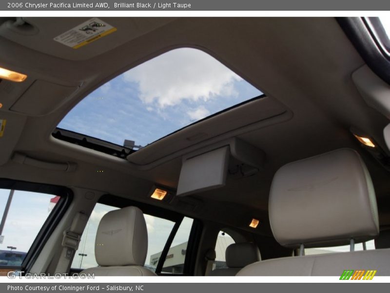 Brilliant Black / Light Taupe 2006 Chrysler Pacifica Limited AWD