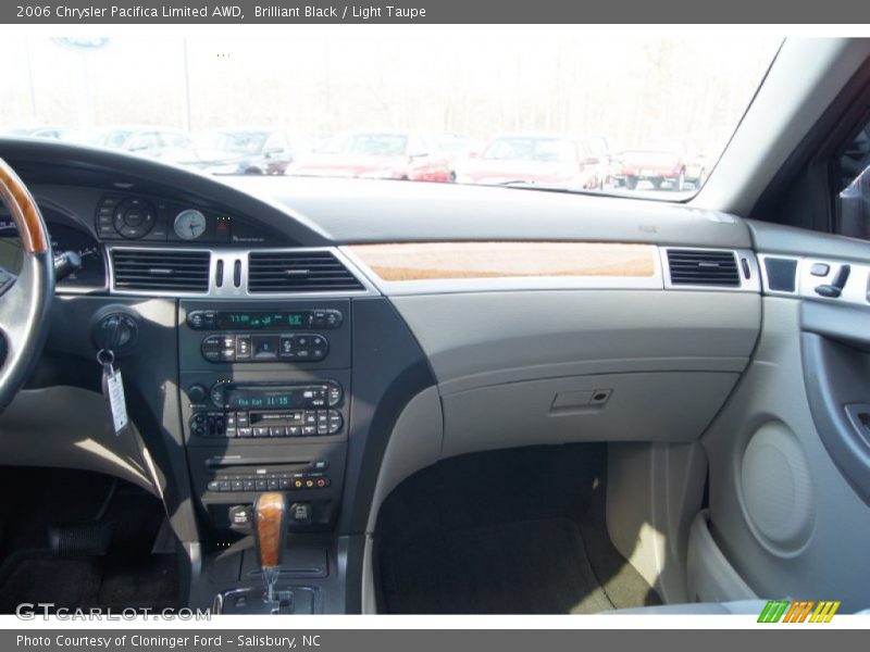 Brilliant Black / Light Taupe 2006 Chrysler Pacifica Limited AWD