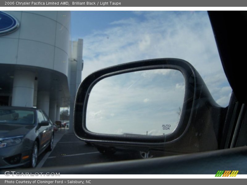 Brilliant Black / Light Taupe 2006 Chrysler Pacifica Limited AWD