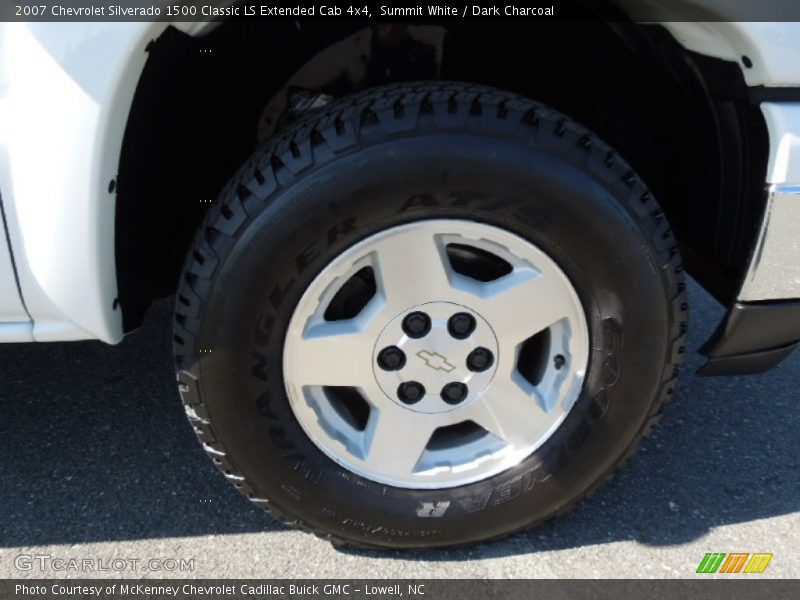 Summit White / Dark Charcoal 2007 Chevrolet Silverado 1500 Classic LS Extended Cab 4x4