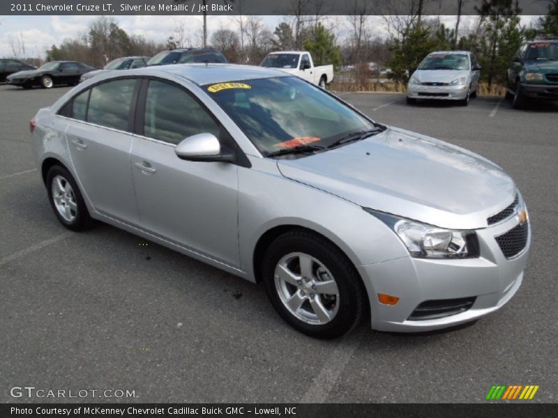 Silver Ice Metallic / Jet Black 2011 Chevrolet Cruze LT