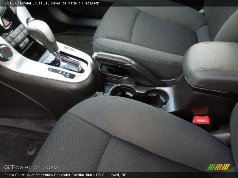 Silver Ice Metallic / Jet Black 2011 Chevrolet Cruze LT