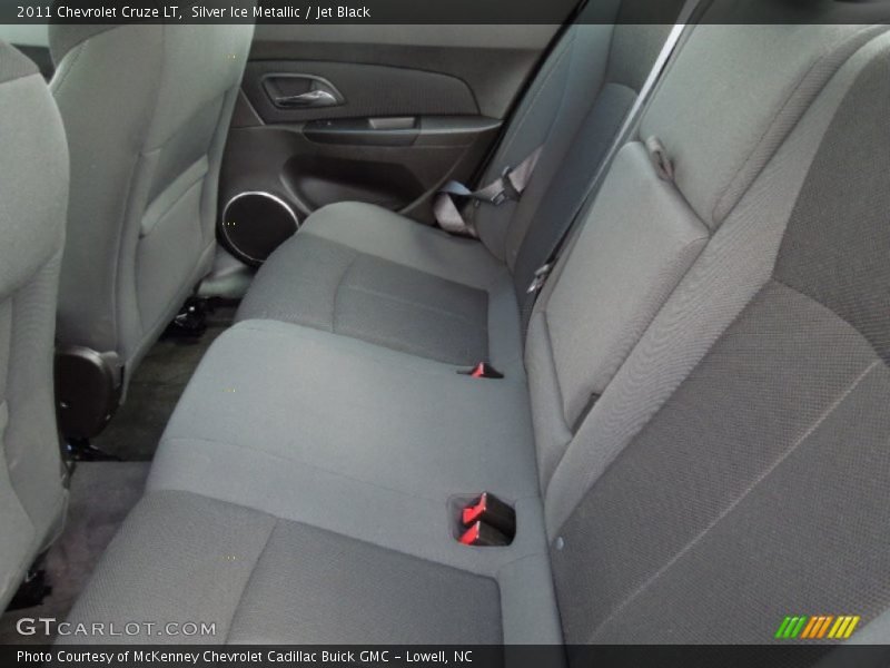 Silver Ice Metallic / Jet Black 2011 Chevrolet Cruze LT
