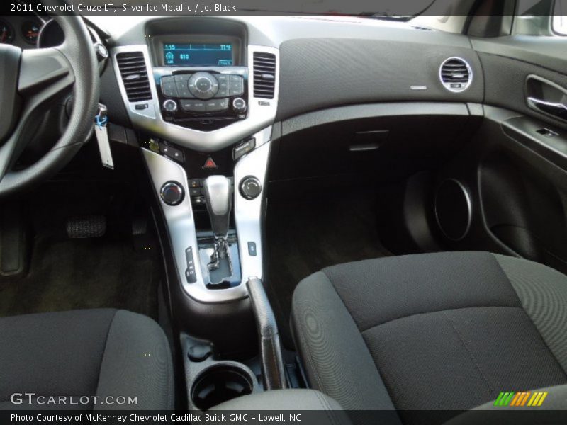 Silver Ice Metallic / Jet Black 2011 Chevrolet Cruze LT